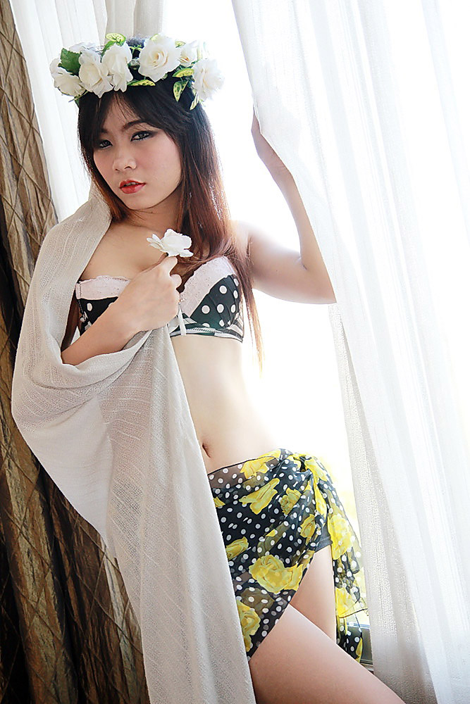เราพักอยู่ชั้นเจ็ด ดังนั้นไม่ต้องกังวลว่าใครจะแอบส่องผ่านช่องหน้าต่าง