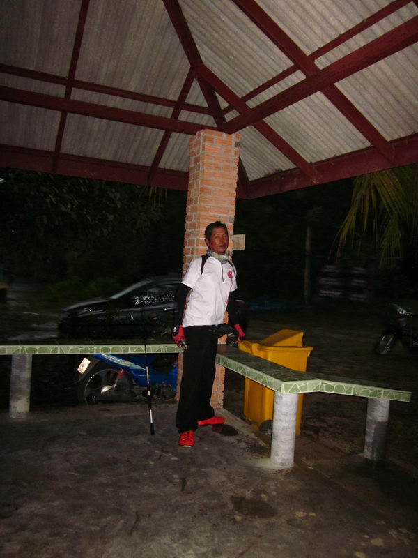 


วันนอีกวัน ที่พี่เหมี่ยว รอดตัวไป...............เก่งจริง ๆ ........... :grin: :grin: :grin: :g