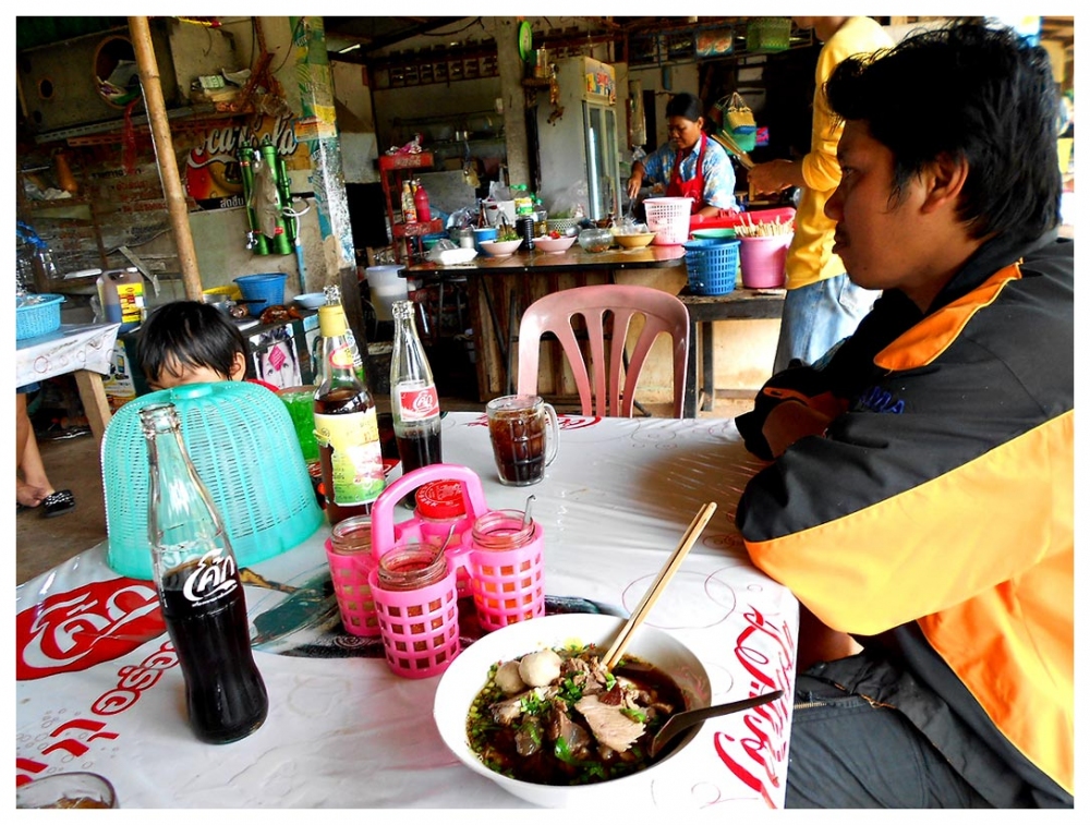 ลากันด้วยสภาพที่หมดแรงของตัวผมเอง แต่แฝงไปด้วยความสุขที่ได้ทำในสิ่งที่ใฝ่ฝ้นครับ
    ขอบคุณทุกท่านท