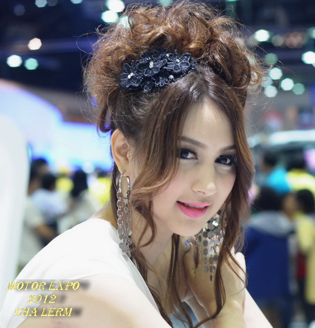 อุปกรณ์ที่ใช้ NIKON D90-50- F1.8 D
 :dance: :dance: :dance: