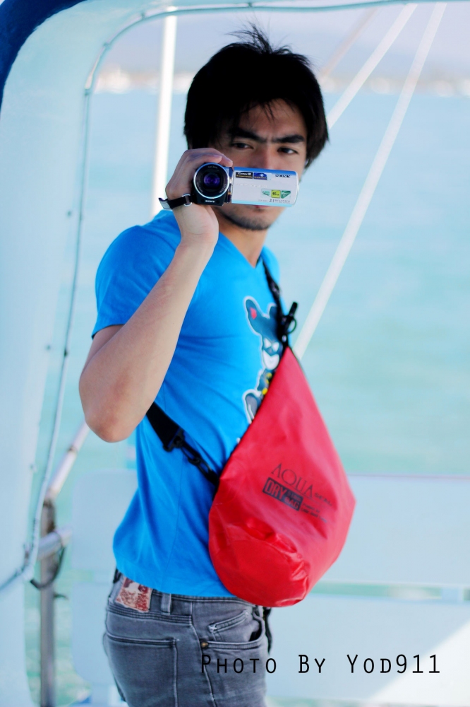 ตากล้องก็บรรทึกภาพไปส่วนผมก็ดำเนินเรื่องตามนโยบายที่ตัวผมเองกำหนด 555555555555 :laughing: :laughing: