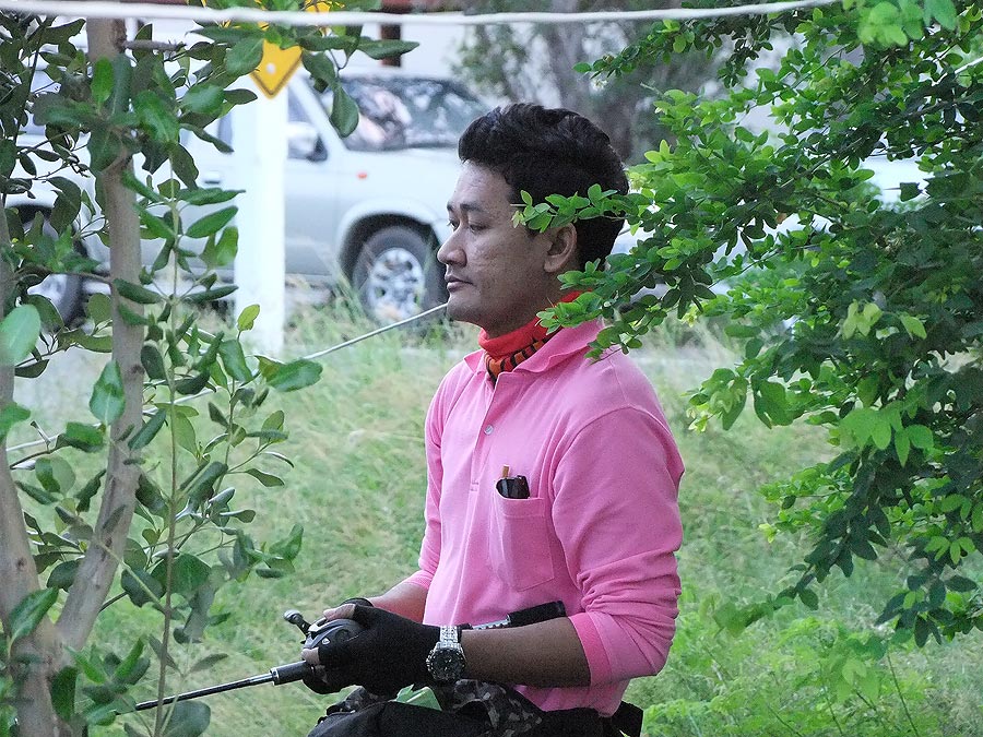 [b]น้าคนนี้ก็คือ น้าจิ วันนี้มาสายด้วย สู้ สู้ นะครับ [/b]
 :grin: :grin: :grin: :grin: :grin: :gri