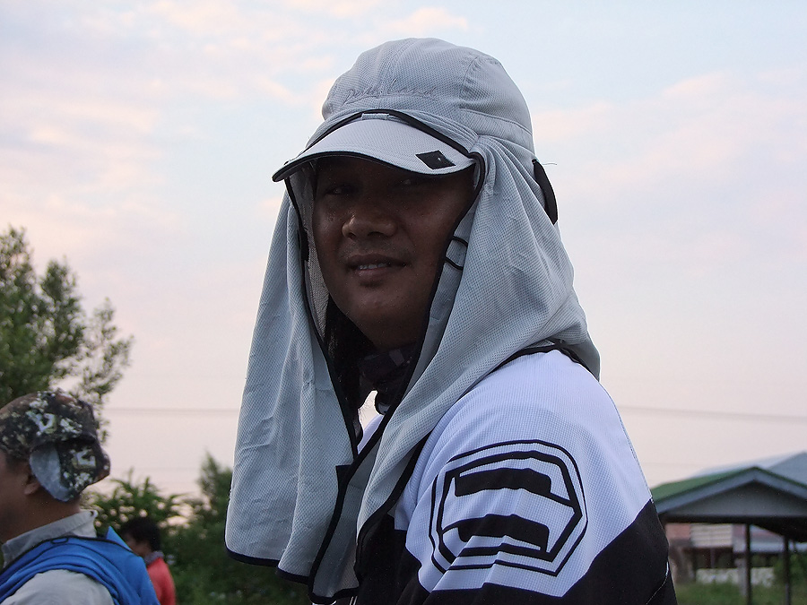 [b]คนนี้ก็มากับกลุ่ม น้าสนธยา ครับ อิอิ[/b]
 :cheer: :cheer: :cheer: :cheer: