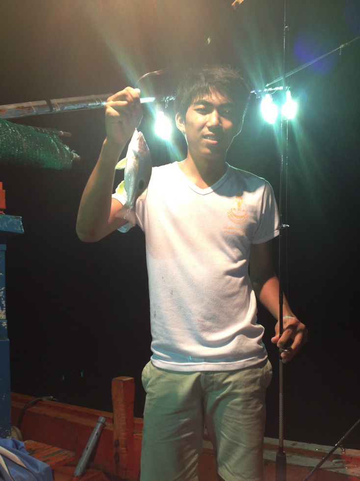 แน่นอนครับ ปลาที่พลาดไม่ได้เลย "ข้างปาน" ครับ เยอะมากกก
 :cheer: :cheer: :cheer: :cheer:
