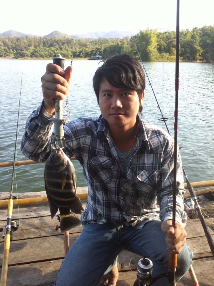 ตีไม่ทันเส็ด ตัวแรก น้า suriyan.ppp ก้ งัดมาแล้วคับ :laughing: :laughing: :laughing: