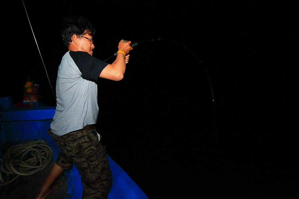 ผมก็โดน..........

หลังจากที่ใช้ชุดPE4....อยู่พักหนึ่ง.......สุดท้ายก็เปลี่ยนมาเป็นชุดPE2.....(คัน