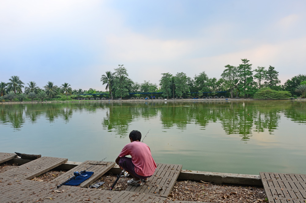 บรรยากาศเงียบดีจัง  รู้สึกเป้นการตกปลาบ่อที่มีความสุขจิงๆๆๆ :cool: :cool: :cool: :cool: