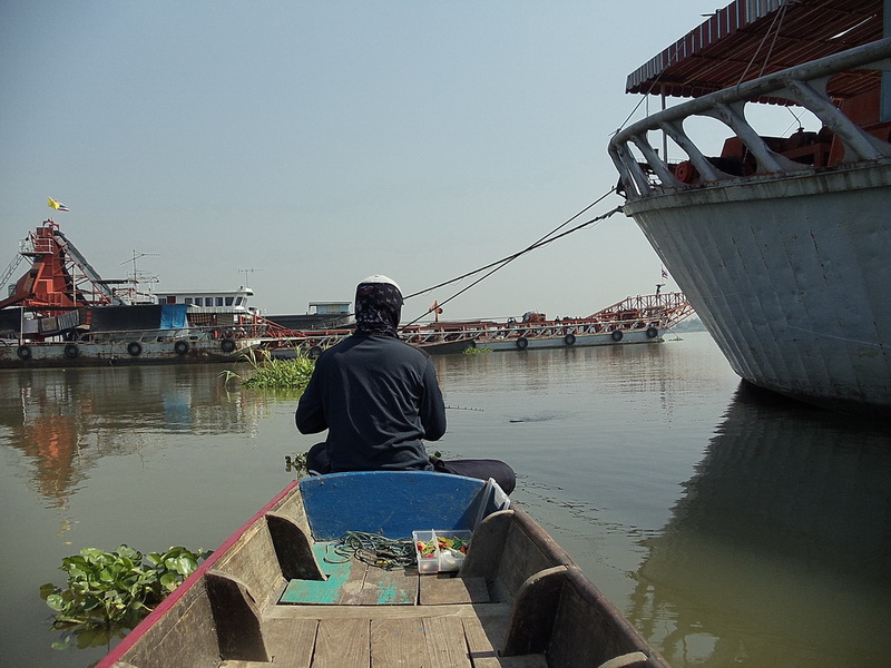  [b]ถึงแล้ว....หมายรับแขกลุงแดง แต่คนอยู่หัวเรือ ตีได้คนเดียวนะ....เครๆๆ ปล่อยให้น้ายอดจัดปายยยยยย[/