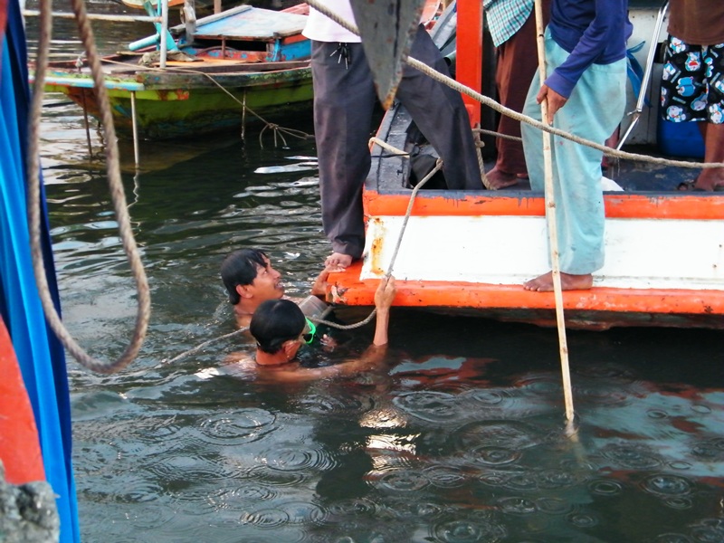 ดำพักใหญ่ ในที่สุดก็ได้ของกลาง :laughing: :laughing: :laughing: :laughing: :laughing: :laughing: