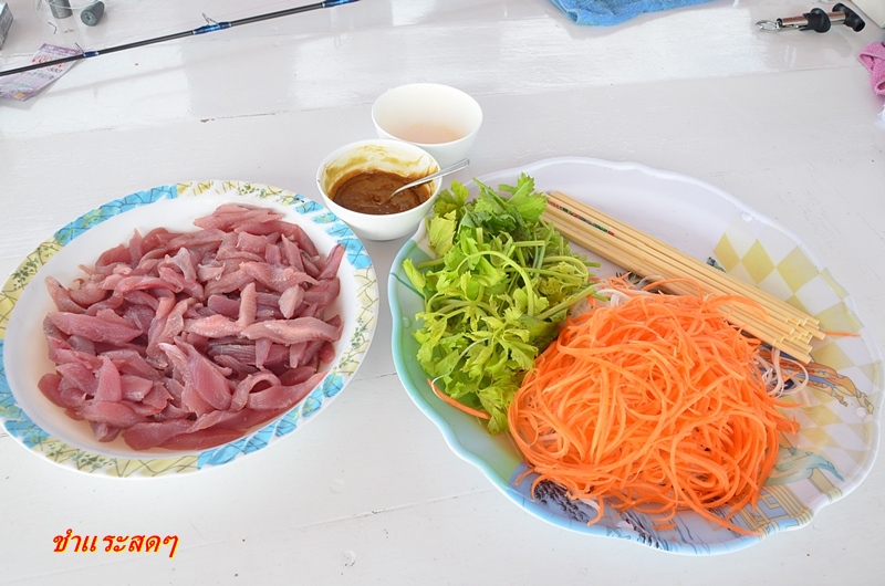 [q][i]อ้างถึง: tonamphawa posted: 25-12-2555, 18:53:11[/i]

 :cheer: :cheer: :cheer: :cheer:[/q]
