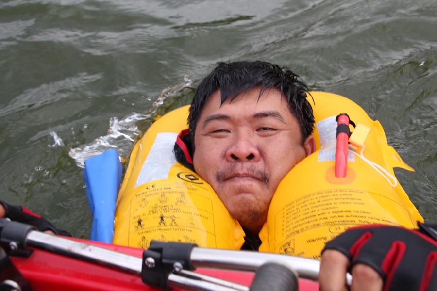  :grin: :grin: :grin:เอ้าไหนๆถ่ายมาแล้วลงให้ 2รูปพอ  555555