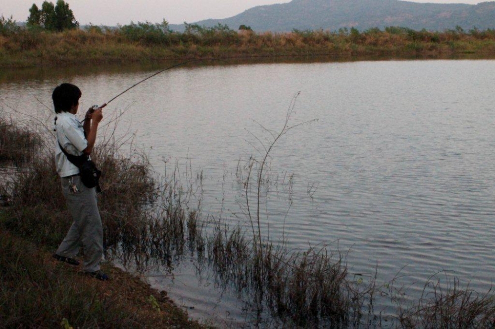 ปี๊ดๆๆๆๆๆๆๆๆๆๆๆๆ((((( :angry:)))))
นัย 101-7 ย่านน้ำ = พี่ๆๆโดนแล้ว
Toon fishingsyndome =วิ่งมาคว้