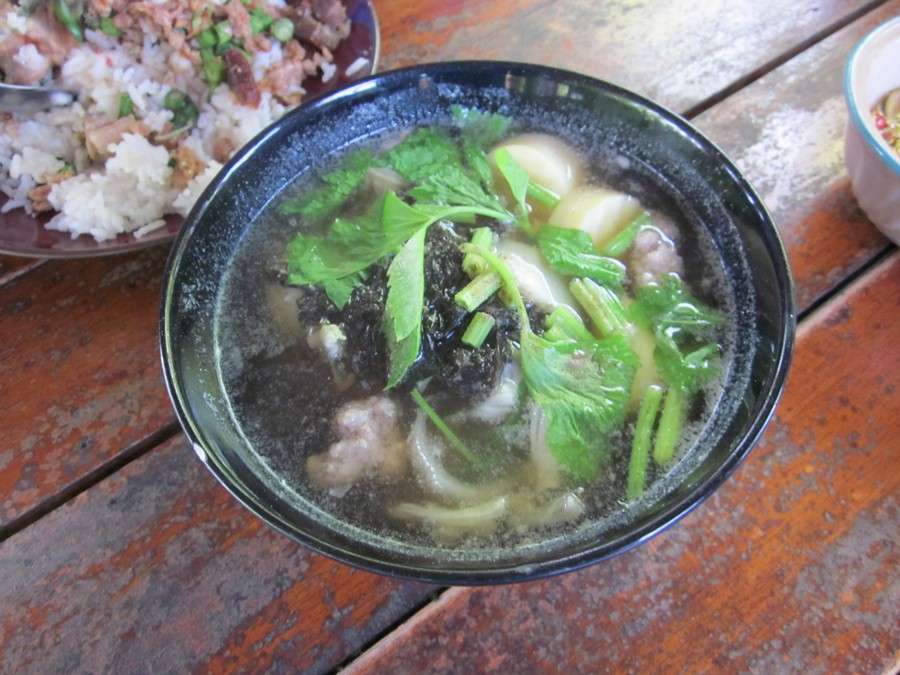  [b]ต้มจืดเต้าหู้ไข่หมูสับ[/b]  :umh: :umh: :umh: :umh: :umh: :umh: :umh: