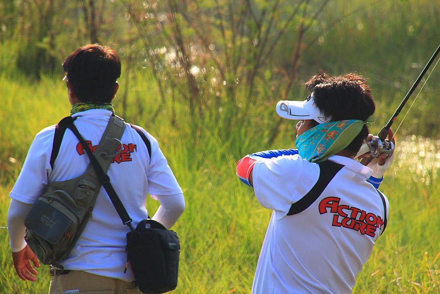 ไม่ใช่ทั้งสองอย่างว่ะพี่ แต่มันคือข่ายยยยย.................. :grin: :grin: :grin:
งั้นตรูไปล่ะเชิญโ