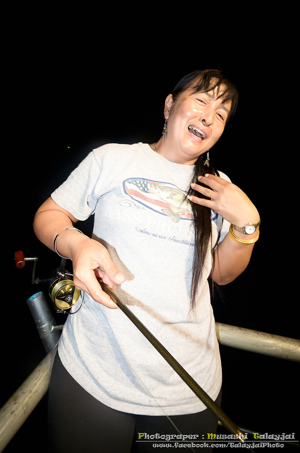 หลังจากถ่ายรูปเสร็จ....บ่นเป็นหมีกินผึ้งเลย.....

 :laughing: :laughing: :laughing: :laughing: :la