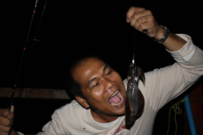 น้านจะกิรดิบ..ดิบอีกแล้วติดใจดิ...

... :laughing: :laughing: :laughing:...