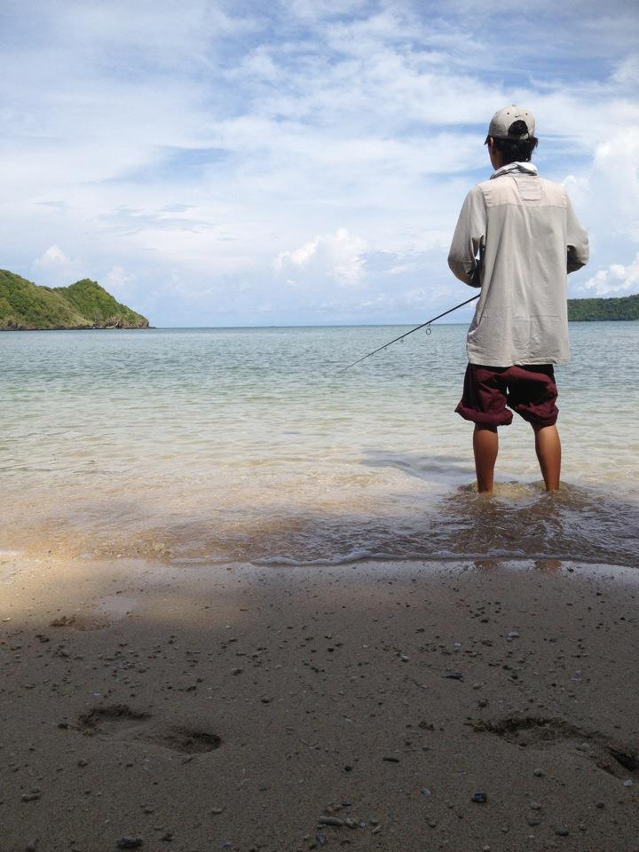 ร้อนแวะหาดทานข้าวนั่งหลบร้อนได้