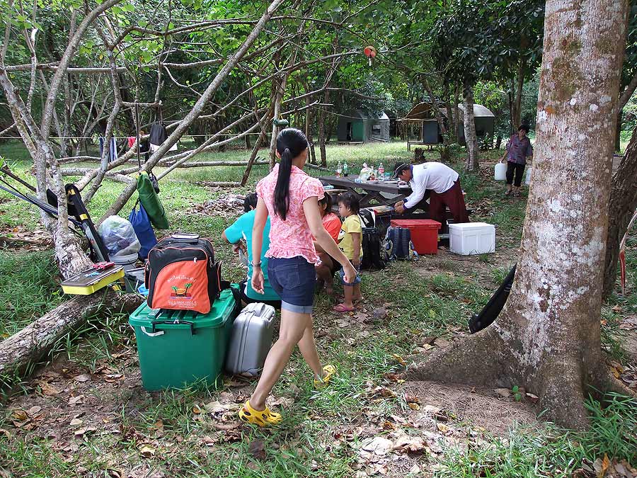 [b]กลับมาที่พัก เก็บของเตรียมตัวลงเรือ กลับบ้านดีก่า อิอิ [/b]
 :grin: :grin: :grin: :grin: :grin: 