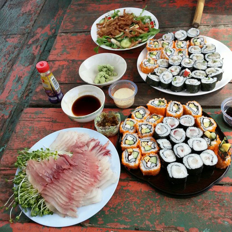 International restaurant by Tai non
