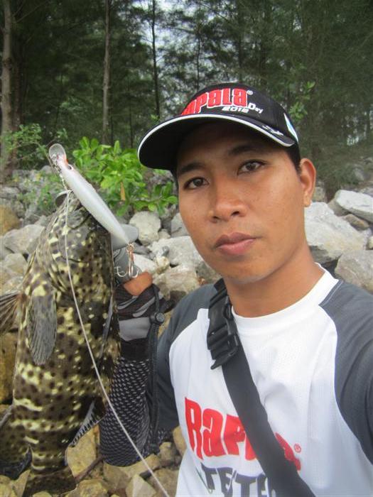 หมวก Rapala เสื้อ Rapala เหยื่อก็ Rapala  
ถ้าอย่างนั้นก็ต้องขอขอบคุณ บ.Rapalathailand ที่มีอุปกรณ์