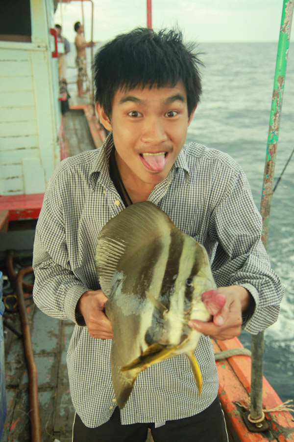  [b]ลูกทีมก้ตามขึ้นมาติดๆ[/b] :grin: