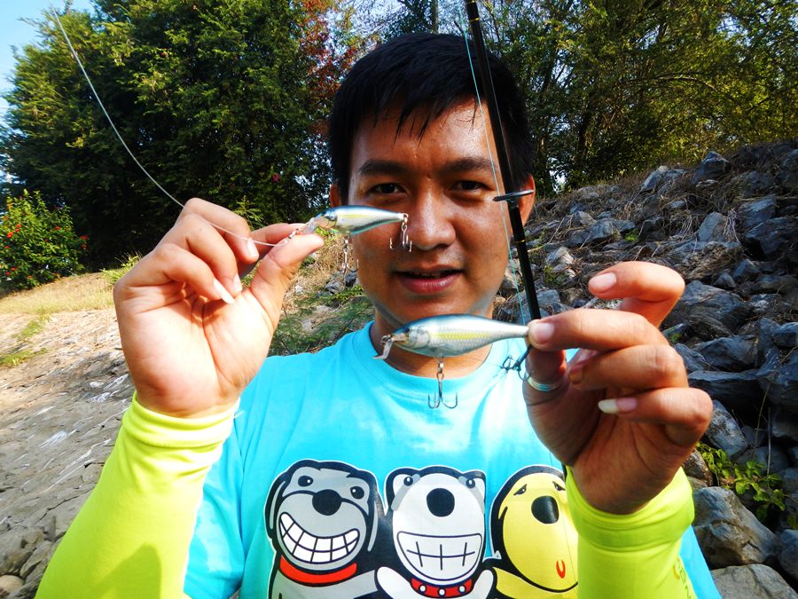 แถมยังได้เหยื่อ ไว้ใช้อีก คุ้มๆๆๆ :laughing: :laughing: :laughing: :laughing: :laughing: :laughing: