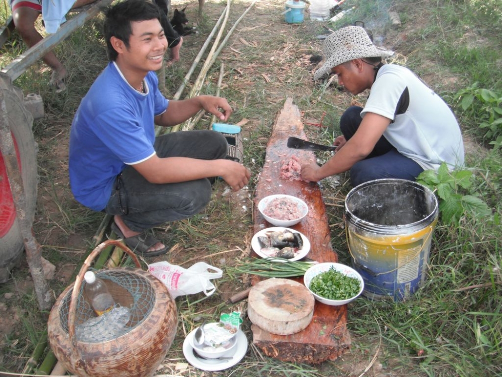 น้า tawachai939
น้า จุกสุ1000

     ขอบคุณที่เข้าชมครับ 

ต่อกันเลย