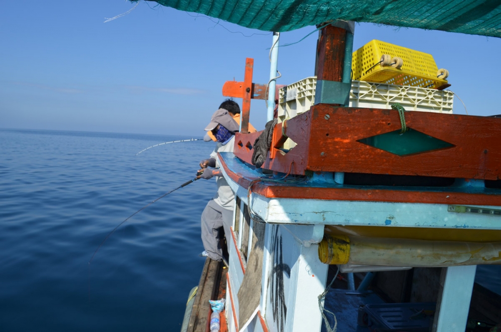 ท้ายเรือเริ่มทะเลาะกันแล้วครับ :laughing: :laughing: