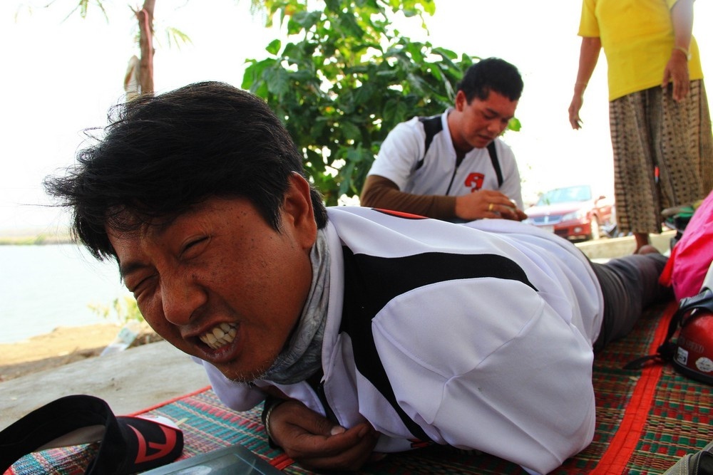 ส่วนนี่ก้ออีก 1 คู่ คู่รักต่างวัย ( มว๊ากกกกกกกกก  )  :laughing: :laughing:


โอ้ววว  seed   อิบอ