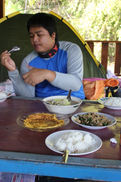 ถึงและกินข้าวก่อน :grin:
