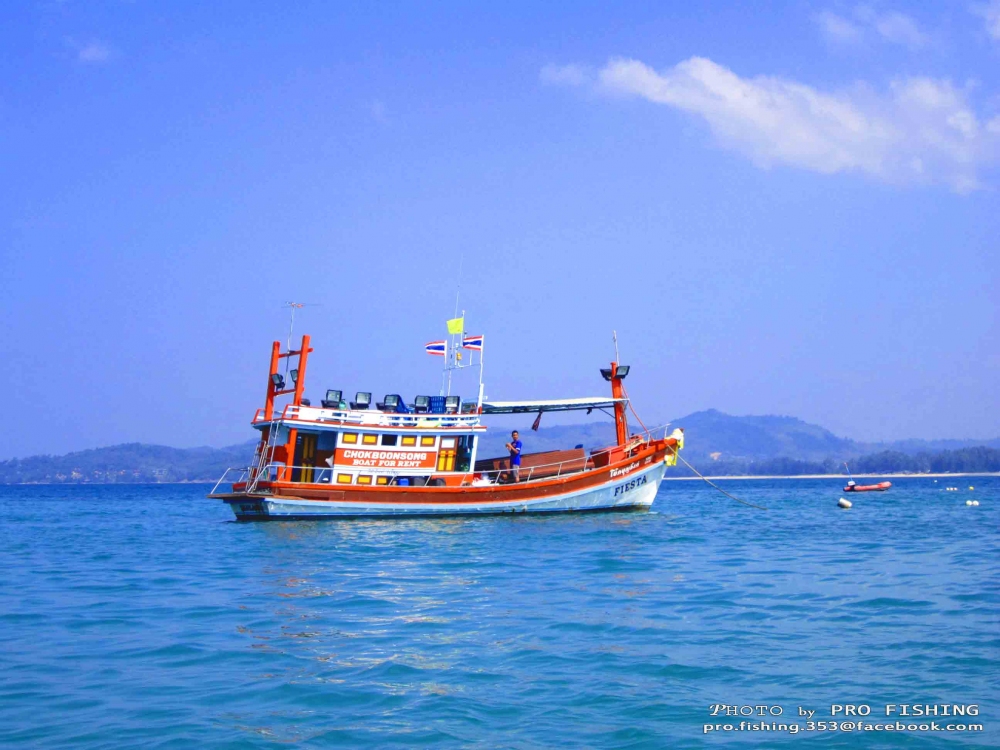 นี่ครับเรือที่ผมใช้ในการแข่งขันครั้งนี้

แต่ทว่าเค้าให้ไปเป็นเริอตรวจการแทน

เรือลำนี้เพิ่งมาประ