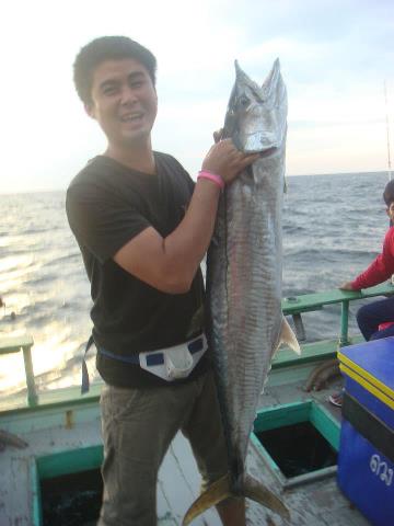 ...ตกปลา...ผ่าพายุ...@น้องแพรวพลอย