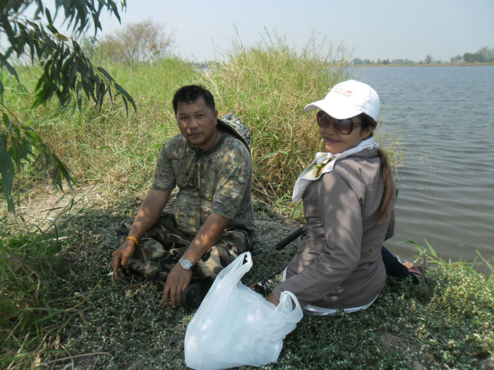 ท่านหัวหมื่นบี กับ เจ้าป้า เริ่มหมดแรง  :laughing: :laughing: :laughing: :laughing:

บอกว่ารีบมาก 