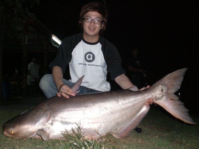 ปลาบึกตัวแรกของเต๋ามาแล้วจร้า   ผมรอดแล้วเพ่
 :laughing: :laughing: :laughing: :laughing: :laughing
