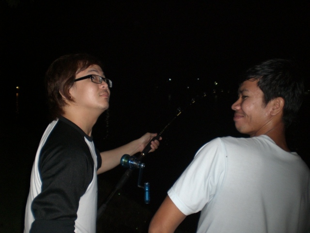 อะไรกัน 2คนอารมณ์ดีจังนะ :laughing: :laughing: :laughing:
