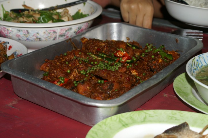 ชะโดผัดเผ็ด โดยเจ๊พัน :grin: อร่อยหลาย