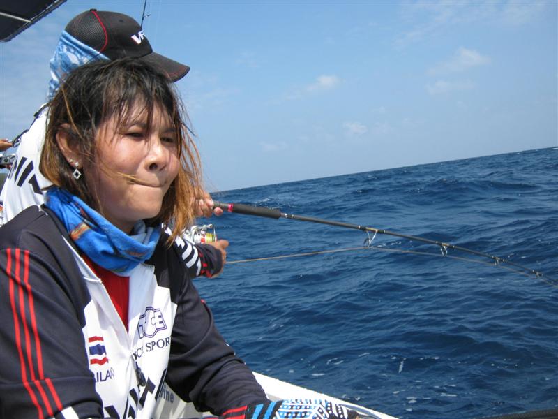 โดนกันถ้วนหน้า :grin: