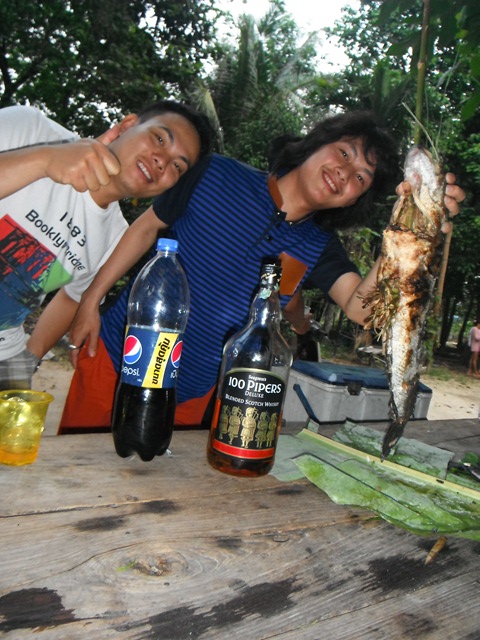 ขี้เมาพอกัน