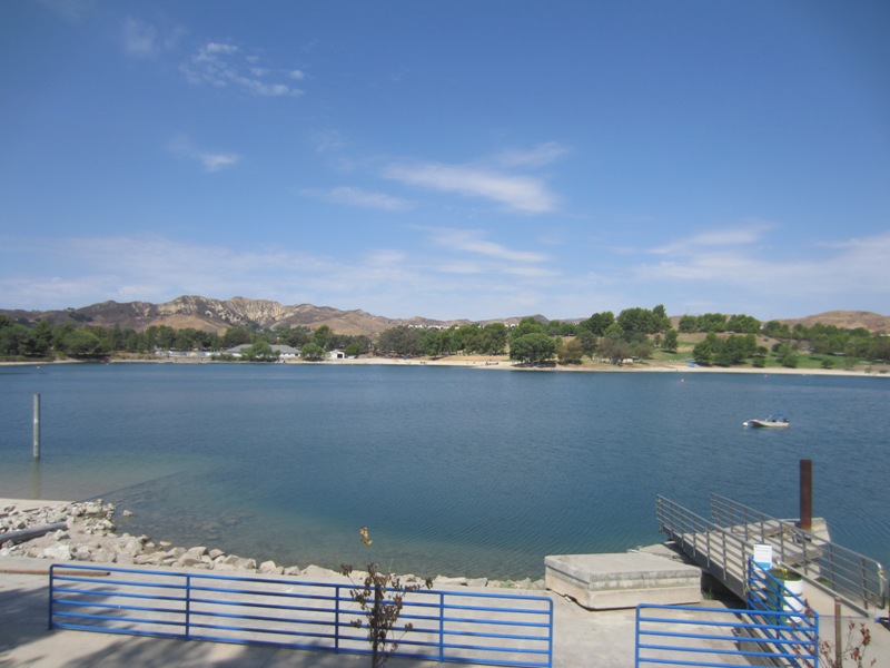 วันนี้อากาศแจ่มใส ผมได้เดินทางไป Castaic Lake เช่นเคย