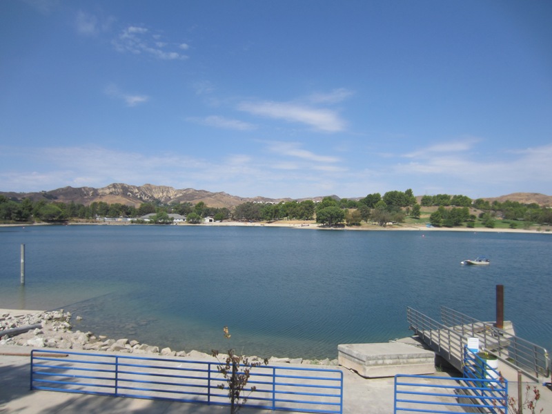 วันนี้อากาศแจ่มใส ผมได้เดินทางไป Castaic Lake เช่นเคย