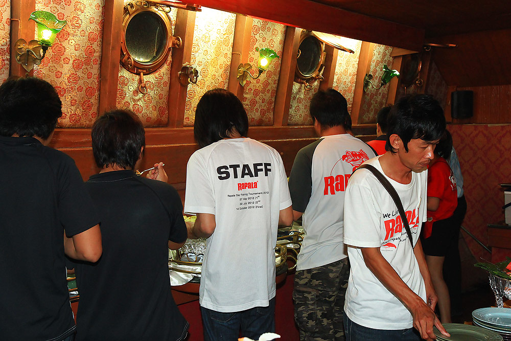 +++ส่วนอ่ำตอนนี้เก็บบรรยากาศก่อน..ยังไม่หิว :grin: :grin: :grin: