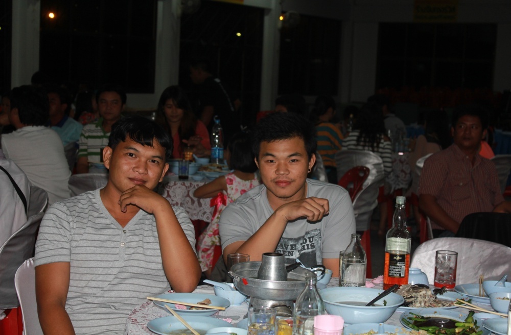[q][i]อ้างถึง: poksa555 posted: 06-02-2556, 21:32:38[/i]

วันใหนเนี่ย :grin: :grin: :grin: :grin:[