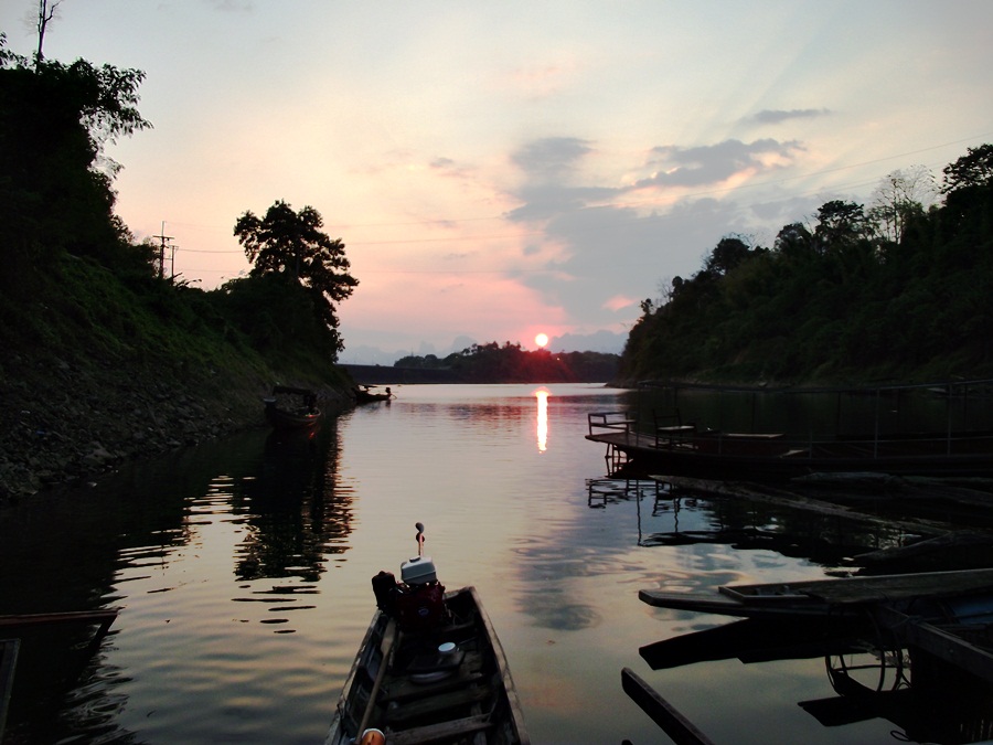 ถึงท่าเรือ(เก่า)แล้ววได้เวลากลับบ้านกัน :cheer: :cheer: :cheer: :cheer: :cheer: