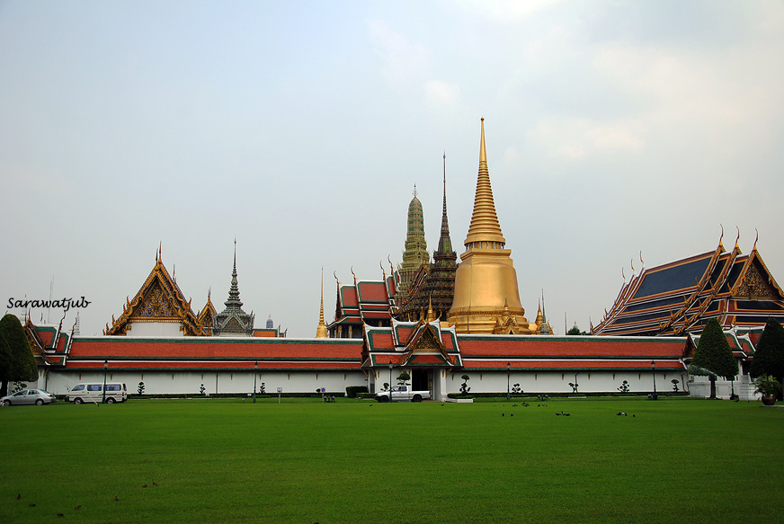 ไปเดินเล่นวัดพระแก้วมา