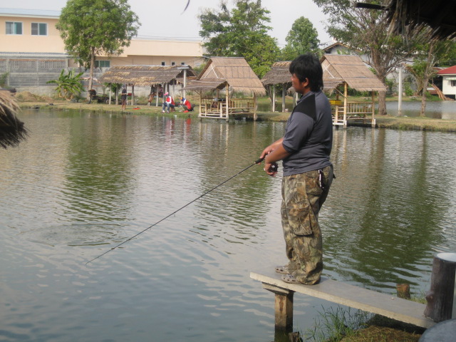 เพ่ป๊อบปลาใหญ่ อย่าโดดน้ำเล่นนะ  (เพ่โต้งๆผมเครียด) :cheer: :cheer: :cheer: :cheer: :cheer: :cheer: