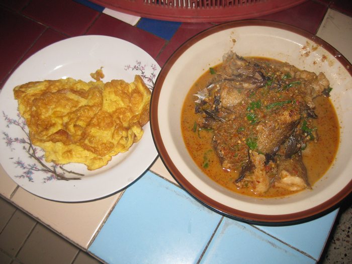 ตามด้วยไข่เจียว..