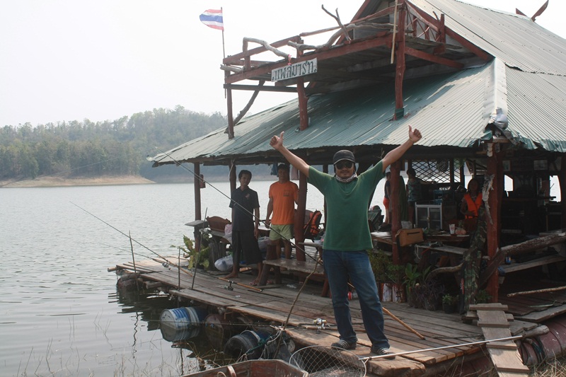ช่วงบ่ายก่อนกลับถ่ายรูปไว้เป็นที่ระถึกกันหน่อย :laughing: :laughing: :grin: