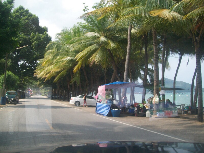 ชาดหาดบางเสร่ครับ วันนี้เงียบดีครับ  :grin: