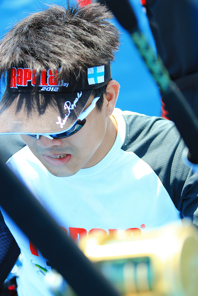 ++ขอลงรูปที่คิดว่าจะตัดทิ้งสัก สิบกว่ารูปนะครับแบบว่า เสียดาย.....แนว Candid ครับ