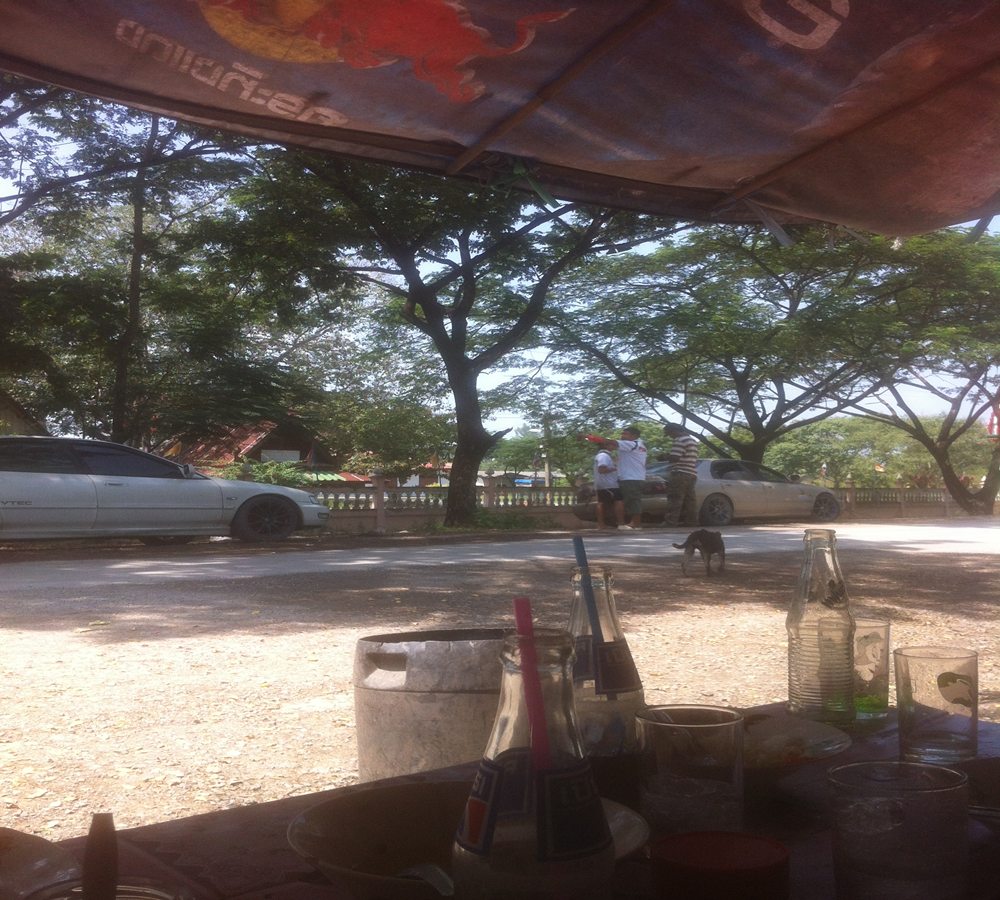แวะกินข้าว  ก็เจอน้าๆ Action Lure :love: